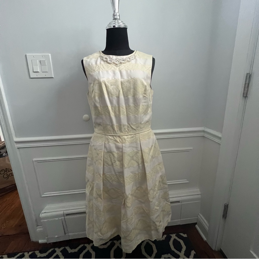 Elegant Cream Sleeveless Dress